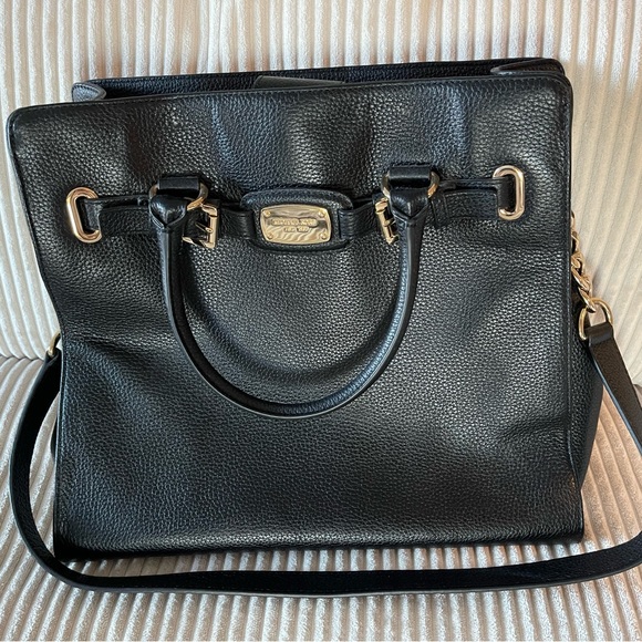 Michael Kors leather bag - Picture 1 of 5